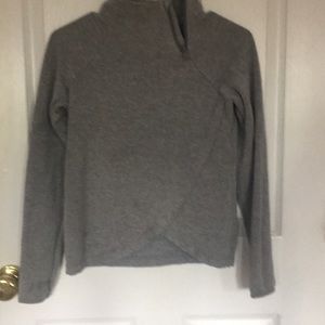 Gray long sleeve shirt with zipper